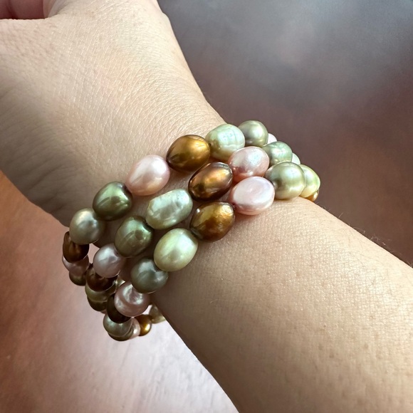 Honora Set of 3 Multicolor Freshwater Pearl Stretch Bracelets - Picture 3 of 9
